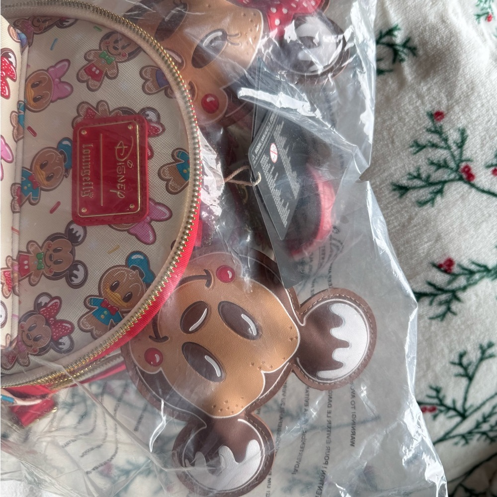 Loungefly Minnie and Mickey Mouse Backpack/Ears SET - Picture 10 of 12
